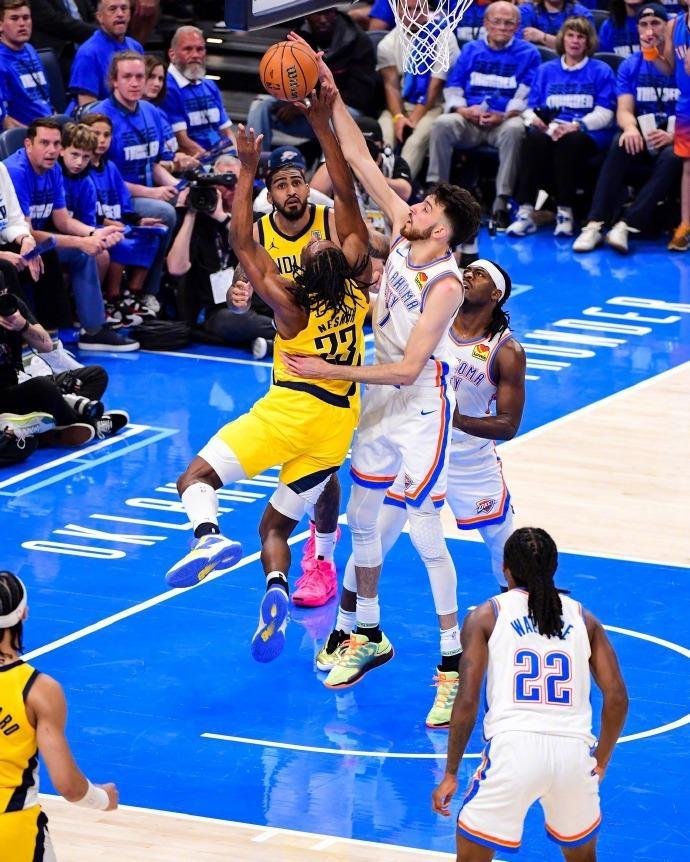 一场120-109让总决赛失去悬念！新王即将上位，哈利伯顿拖后腿