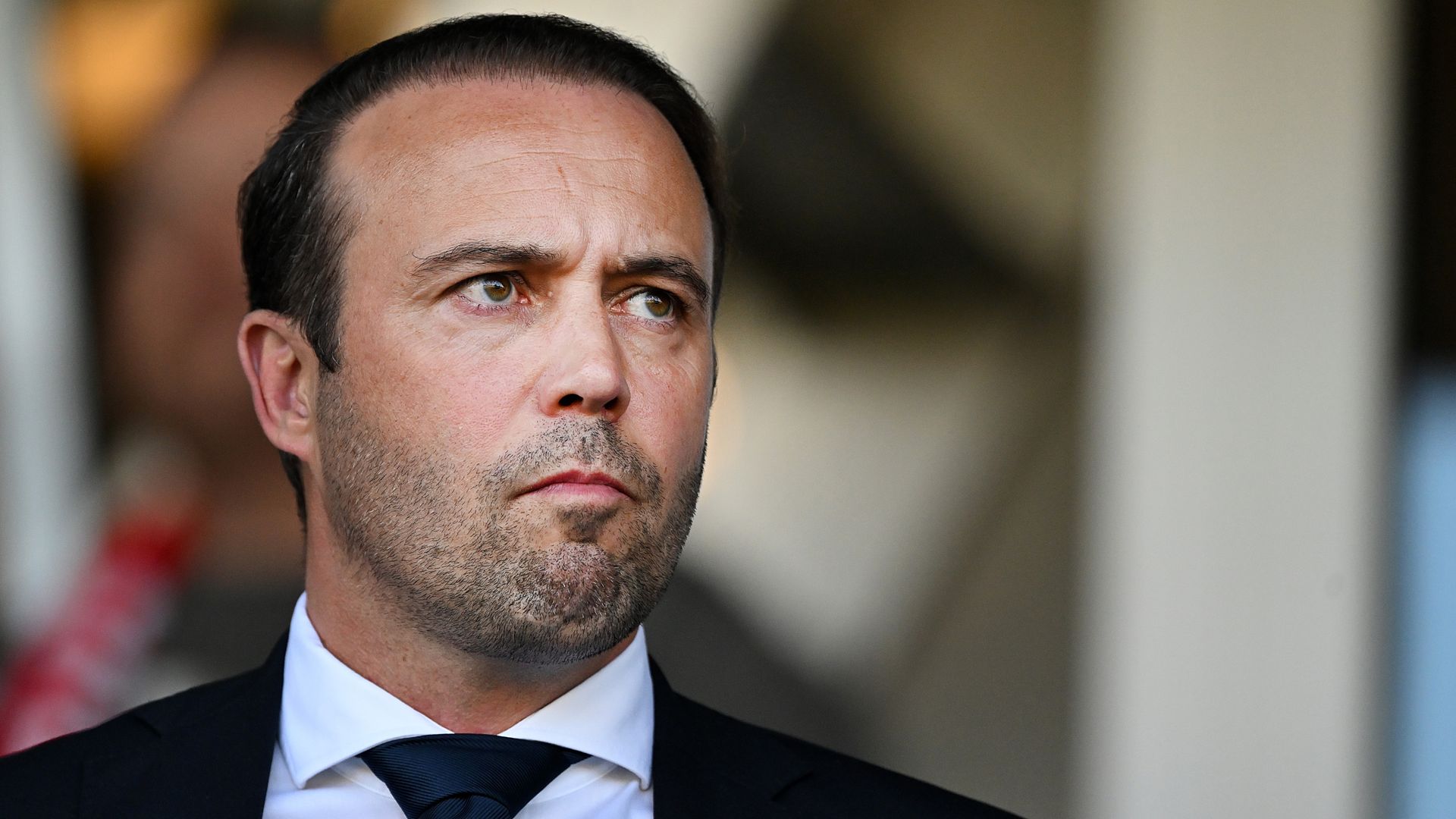 九游娱乐下载-即刻请辞！海牙总监：我的看法和俱乐部不一致，双方出现分歧