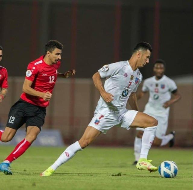 1632403645782060093.jpg 科威特体育队(白衣)原本有意与国足热身.jpg